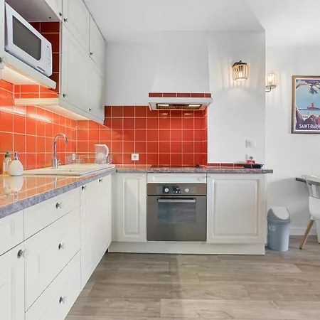 Joli 43m² Vue Piscine Parking * Saint-Raphaël